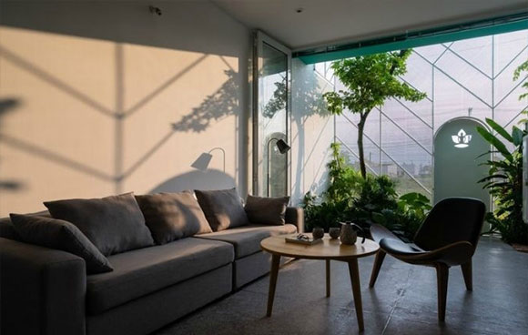 实木点缀的复式空间，宁静自然的都市生活，仿佛住在森林里！