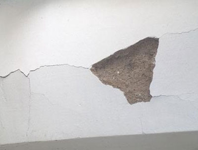 墙面掉皮怎么办